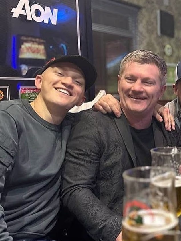 102199043-15152911-Campbell_paid_tribute_to_his_father_and_double_after_his_death_a-a-1_1759331753834